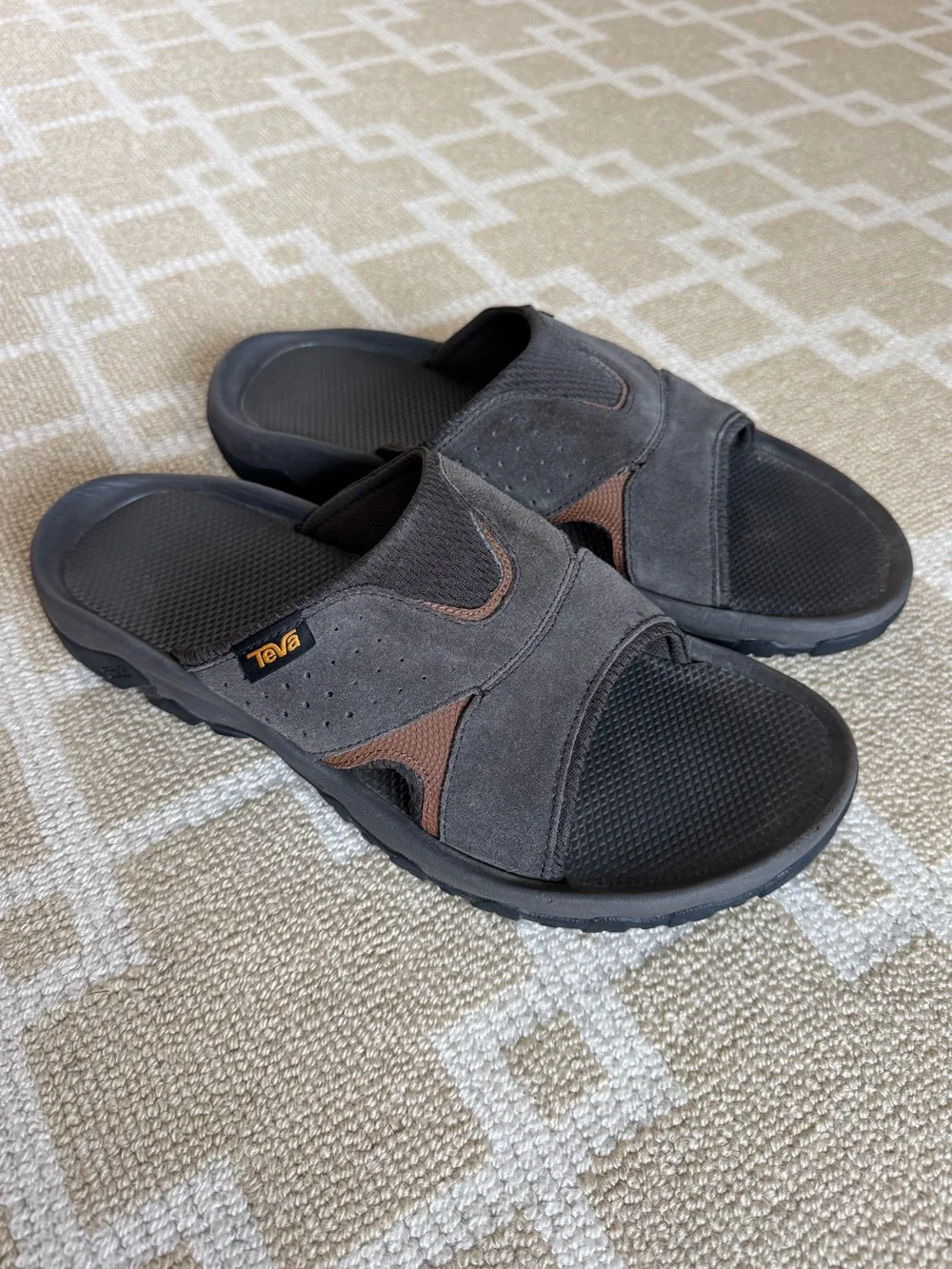 Teva ReEmber Slide Sandals Brown Gray Suede Outdoor Comfort Men’s 11